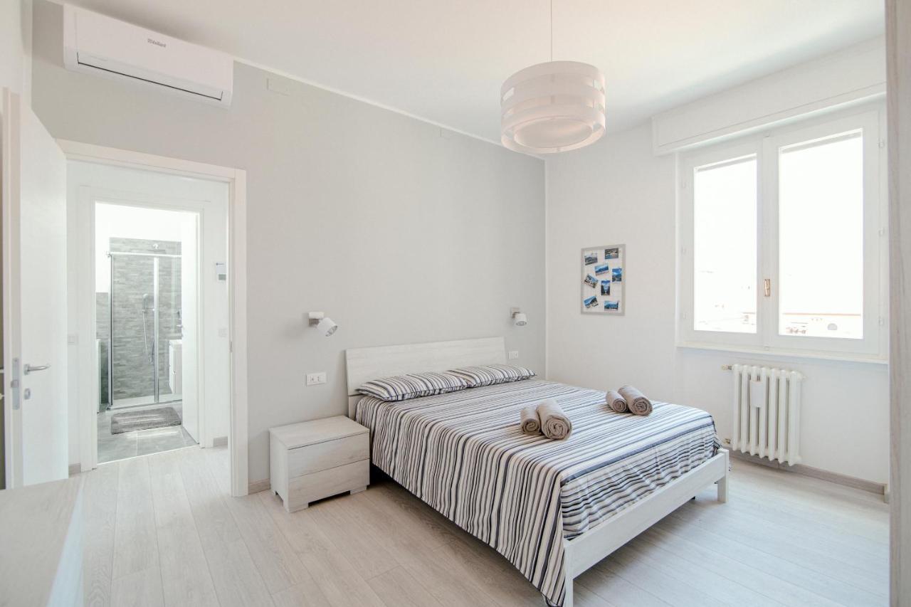 Bright Home - The House Of Travelers Como Eksteriør billede