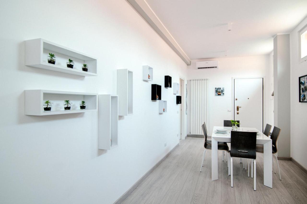 Bright Home - The House Of Travelers Como Eksteriør billede
